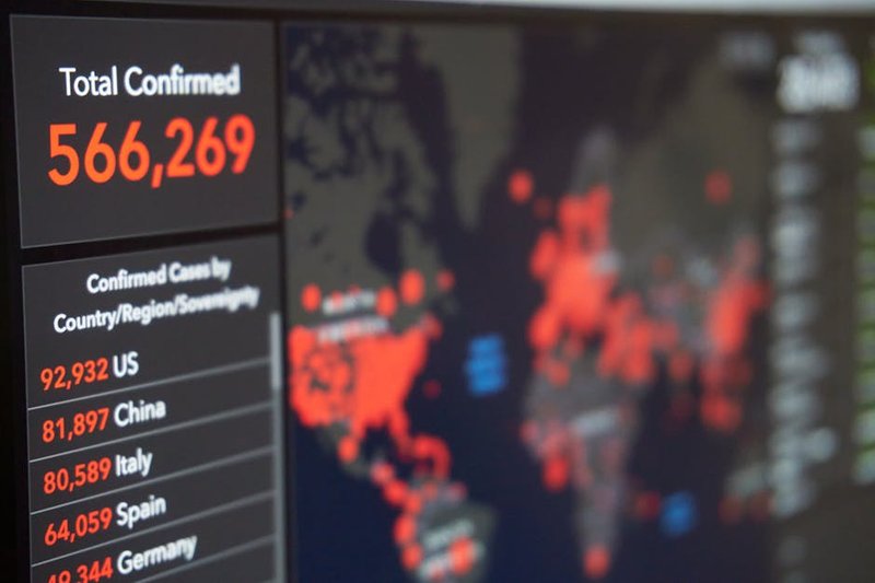ai seo agent analyzing seo data dashboard 1